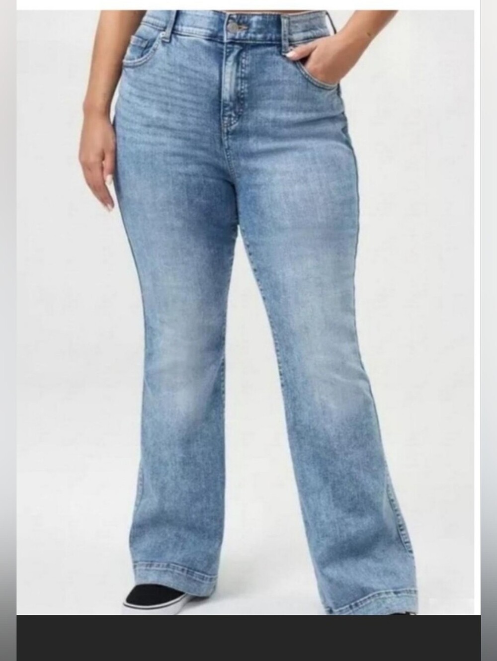 NWT- Torrid Bombshell Flare High Rise Jeans
